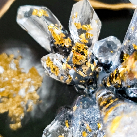 MADE TO ORDER, Jewelry, Ring Holder, Resin Crystal Geode - Picture 8 of 13